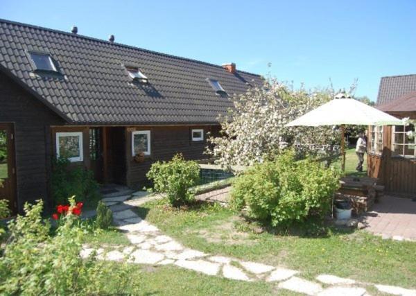 Laane Pansion Bed and Breakfast Käsmu Exteriör bild